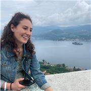 Studentessa disponibile per lezioni di Italiano, storia e inglese base